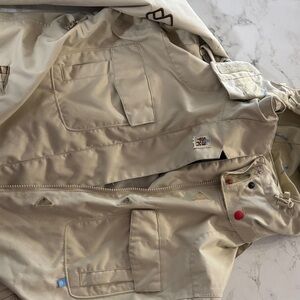 Beige Hooded Ski/Snowboarding Jacket with Pockets